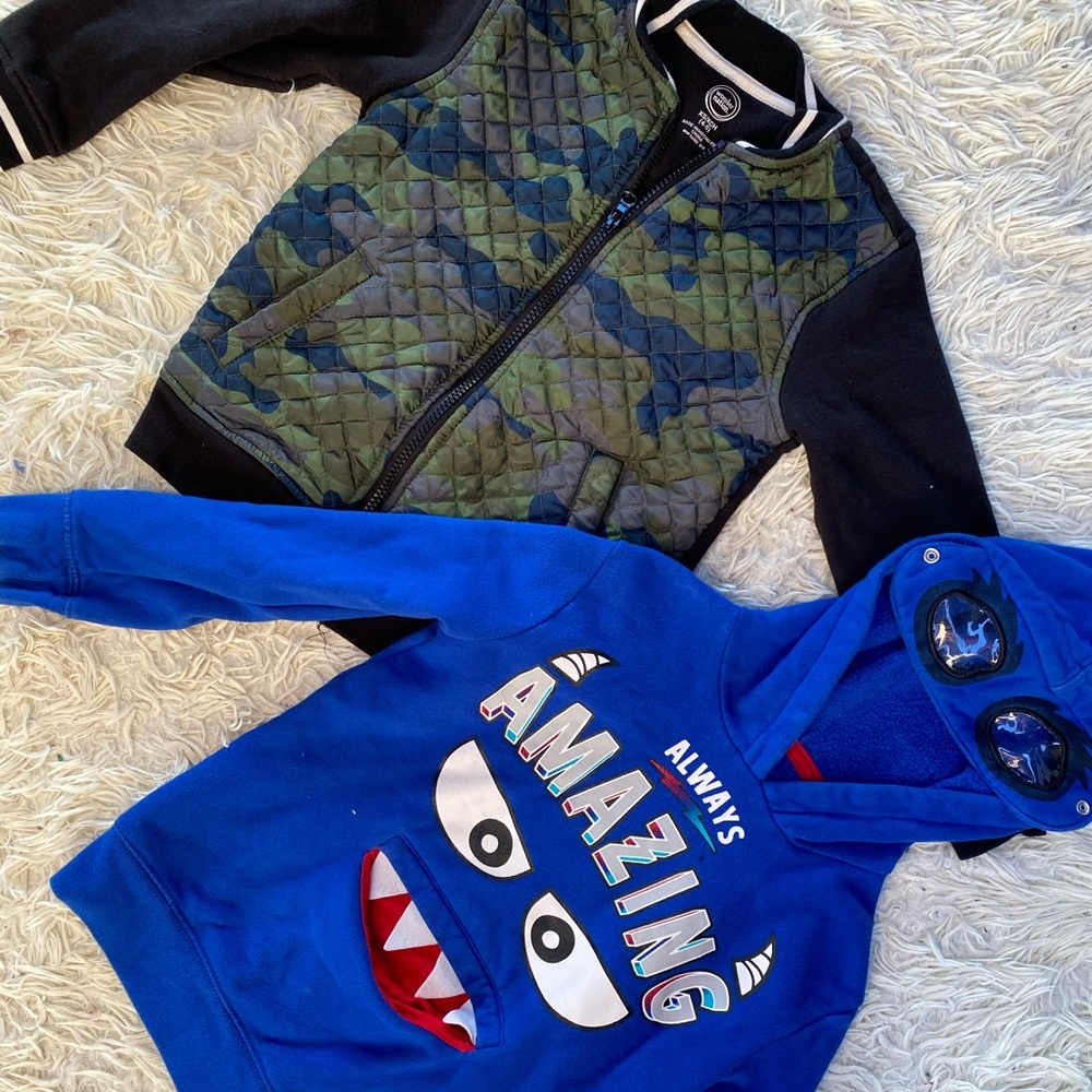 3 for $15 Bundle of 2 - boy's jackets 4-5T